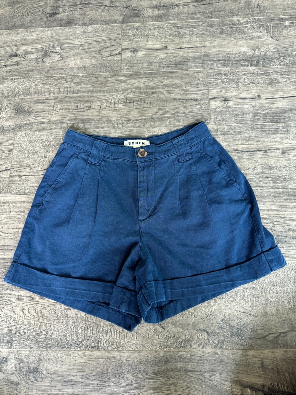 Boden Deep Blue Cuffed Women’s Shorts